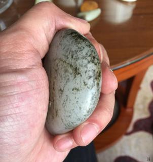 切出一个不一样的黑皮和田玉!和田玉鉴定保养知识大全-藏玉网- 藏玉